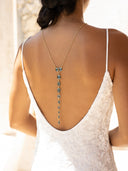 Collier de dos Simone
